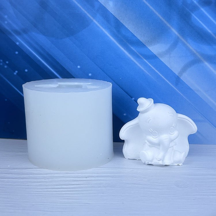2D or 3D Cartoon Anime Character Candle Silicone Mold DIY Gypsum Carving Handmade Soap Aromatherapy Ornament Home Desktop Decor