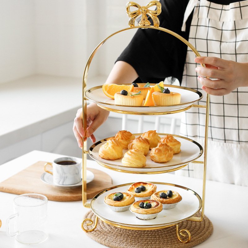 European Round Gold Layered Metal Cake Stand with Bow Decoration for Wedding or Birthday Party Supplies