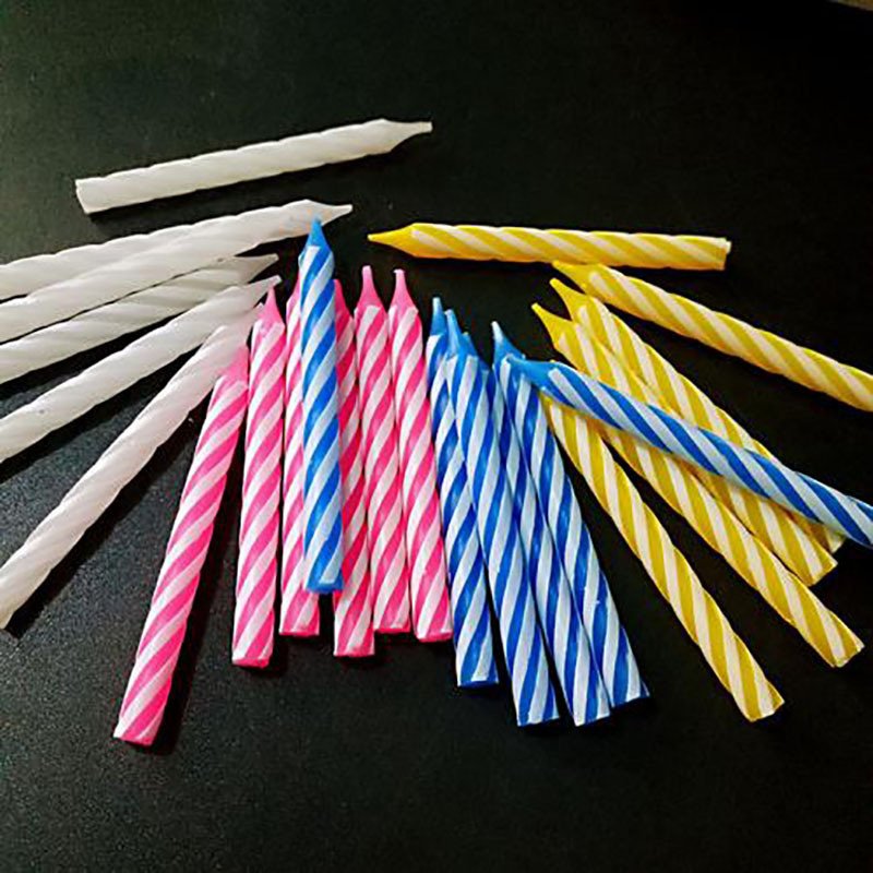 Factory wholesale 0.5*6cm Birthday Candle Cake Topper Spiral Candle Set White box 288pcs per box Babyshower Birthday Party Props