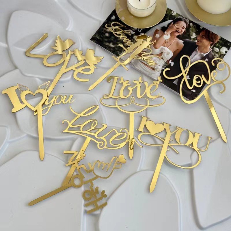 New Arrival Valentine's Day Acrylic Cake Decoration Supplies Love Cake topper for Valentine's Day Cake Decoration