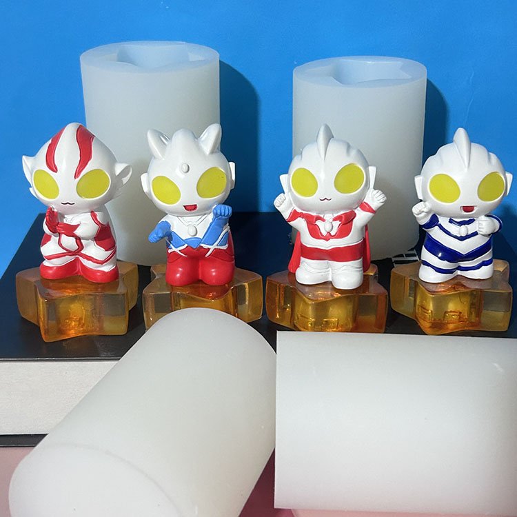 YS three-dimensional Cartoon Characters Series Candle Silicone Mold DIY Desktop Aromatherapy Ornament Key Buckle Birthday Gift