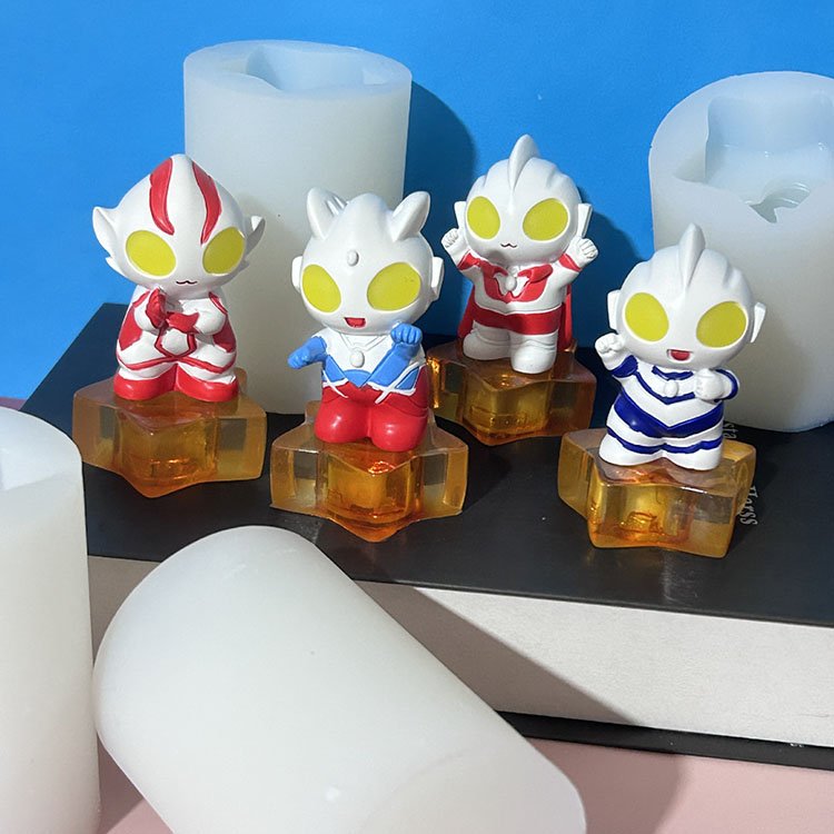 YS three-dimensional Cartoon Characters Series Candle Silicone Mold DIY Desktop Aromatherapy Ornament Key Buckle Birthday Gift