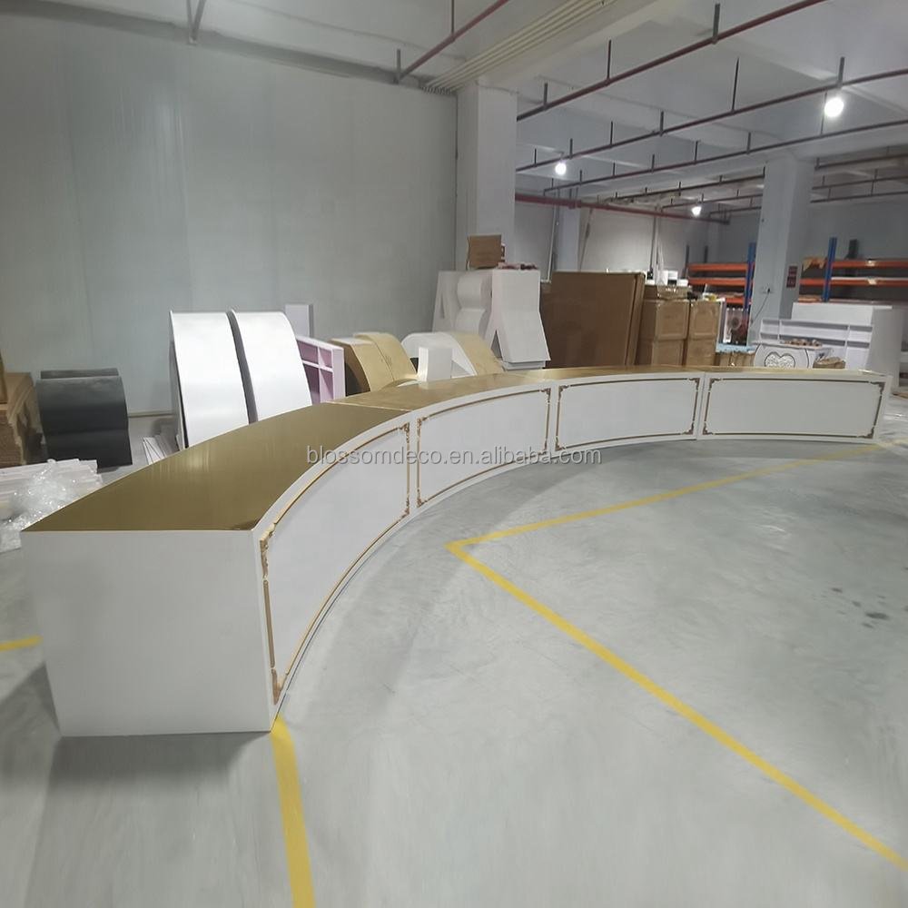 White glossy bridal table Luxury royal style rectangular gold pvc white acrylic wedding decoration