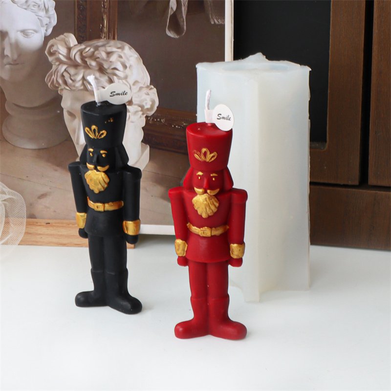 3D Nutcracker Soldier Silicone Candle Mold Western Solemn King Walnut Soldier Handmade Resin Wax Mold for Candle Making