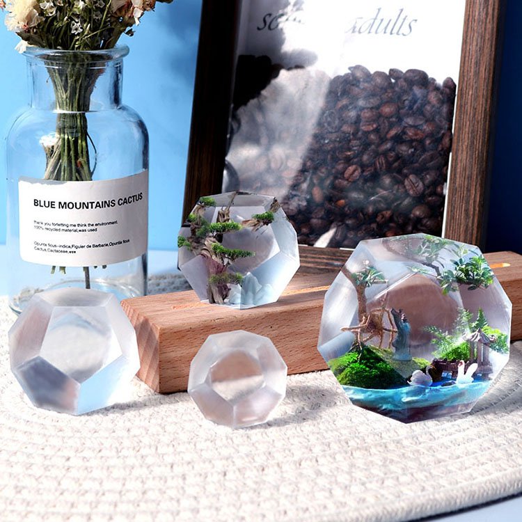 YS Faceted Sphere Micro Landscape Silicone Mold Game Fun Art Decoration Early Education Mold DIY Candle Plaster Table Decor Tool
