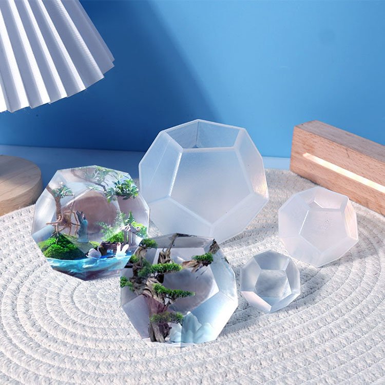 YS Faceted Sphere Micro Landscape Silicone Mold Game Fun Art Decoration Early Education Mold DIY Candle Plaster Table Decor Tool