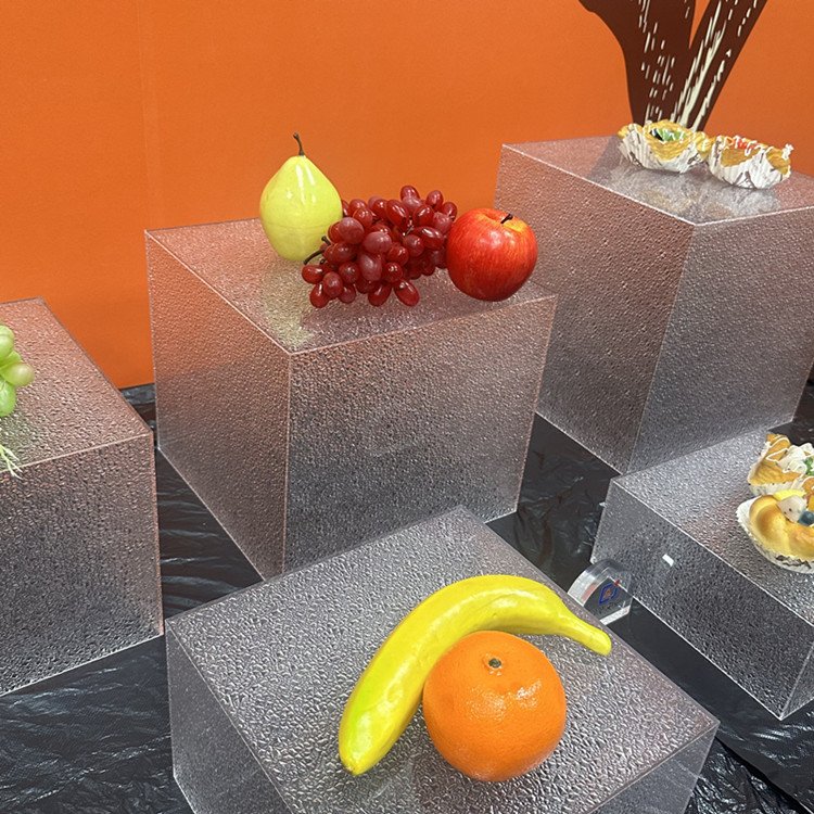 Gaojian Factory Laser Cutting Dot Acrylic Shoe Jewelry Display Stand Food Dessert Cake Stand Buffet Riser Cube For Wedding Hotel