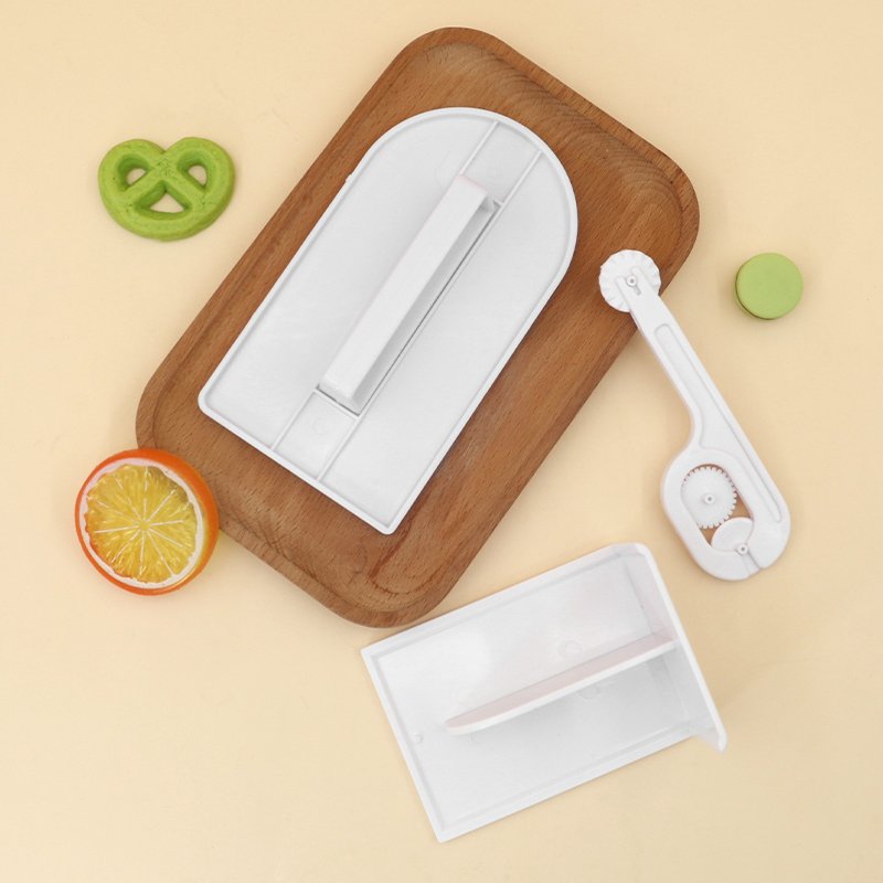 6-piece flattener curved knife baking tool White plastic baking supplies