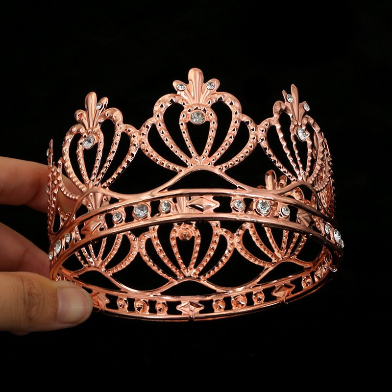 Hot Selling Luxury Alloy Crown Cake Topper Diamond Crown For Wedding Bouquets Cake Decoration Supplies Cake Accessories