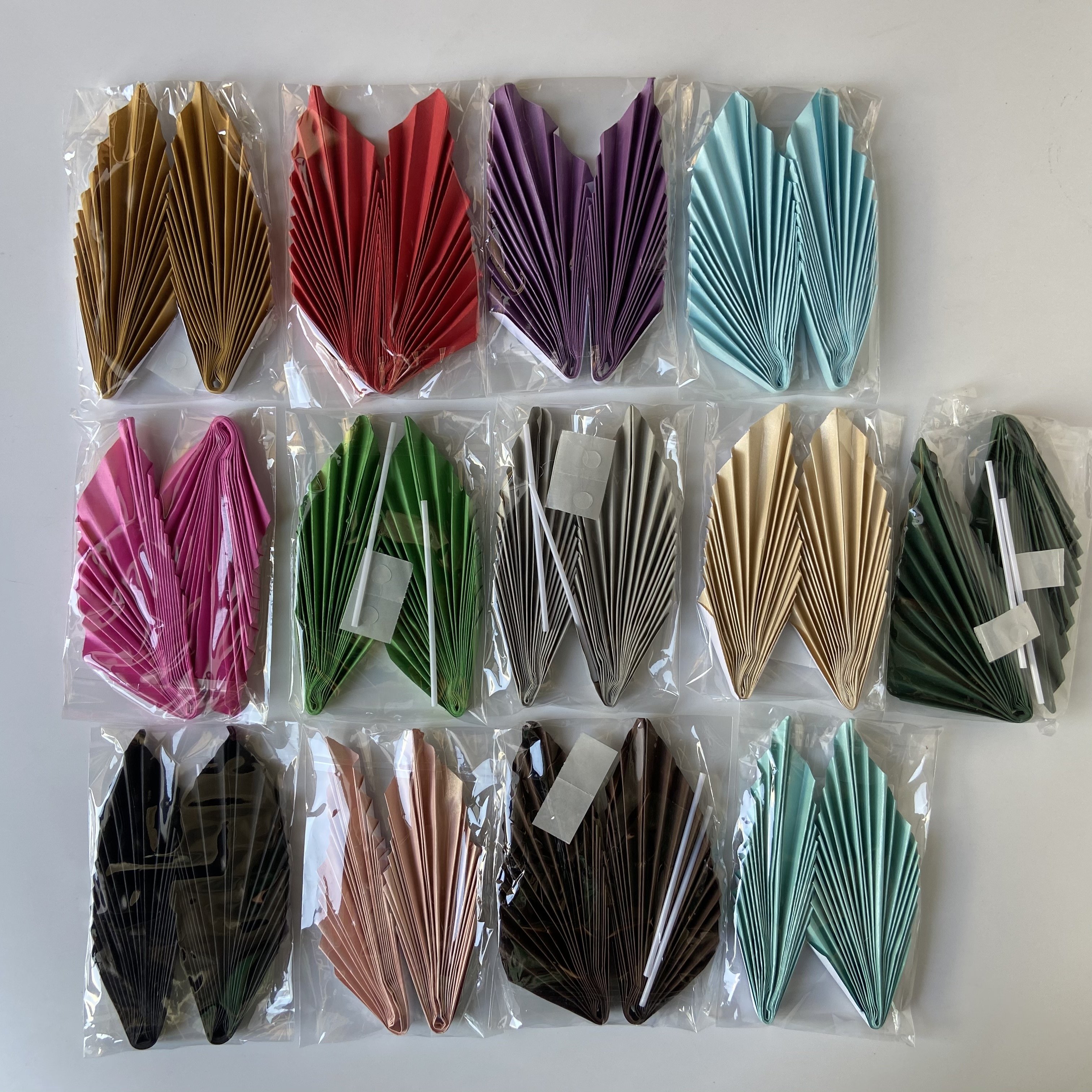 Home Decor Pastry Accessories Paper Palm Leaves Decorative Fan for Cake Supplies Christmas Halloween Valentines Decorations
