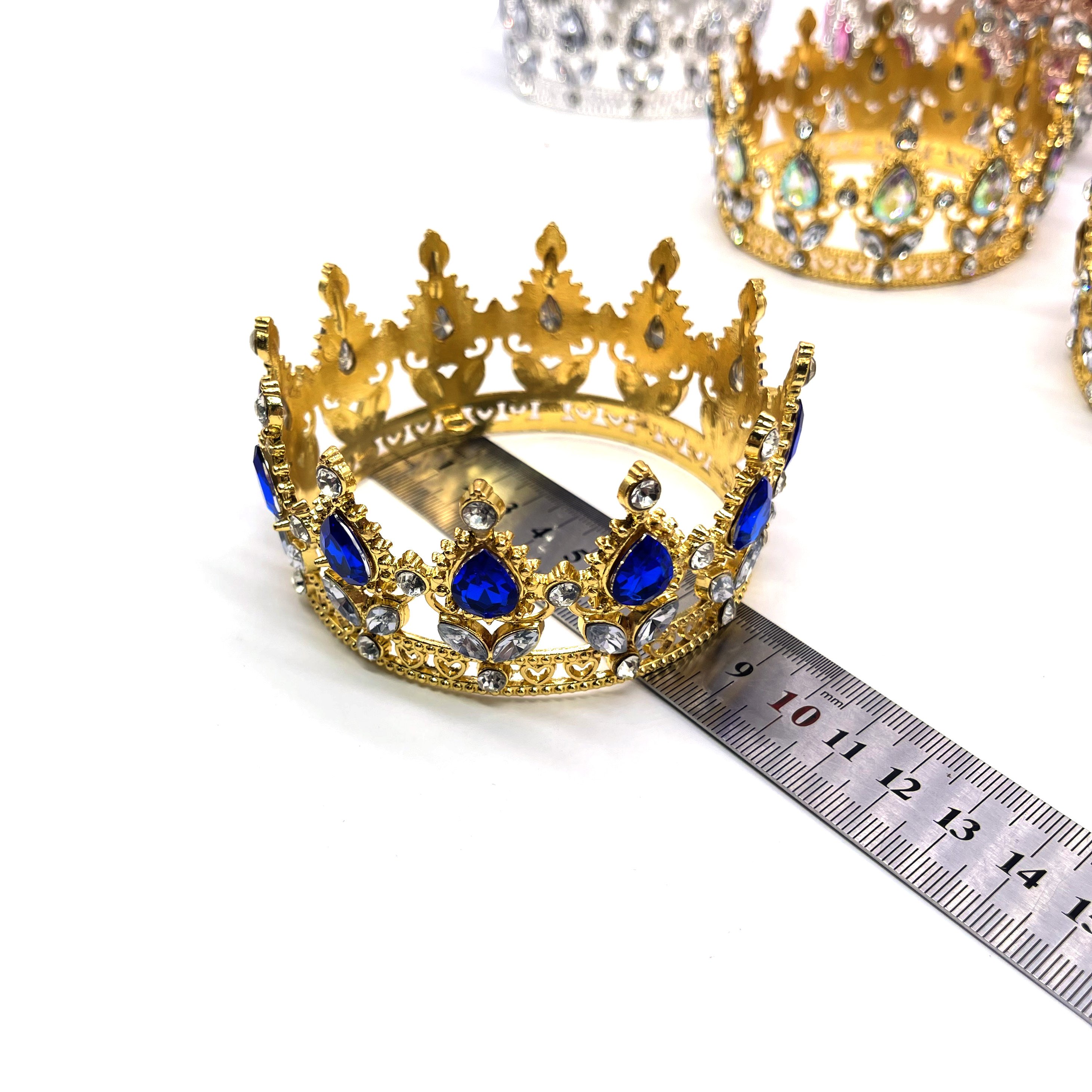 2025 Baroque round Crown Gold Cake Topper Rhinestone Tiara Decorating Supplies Bouquet Accessories for Christmas Ramadan Parties