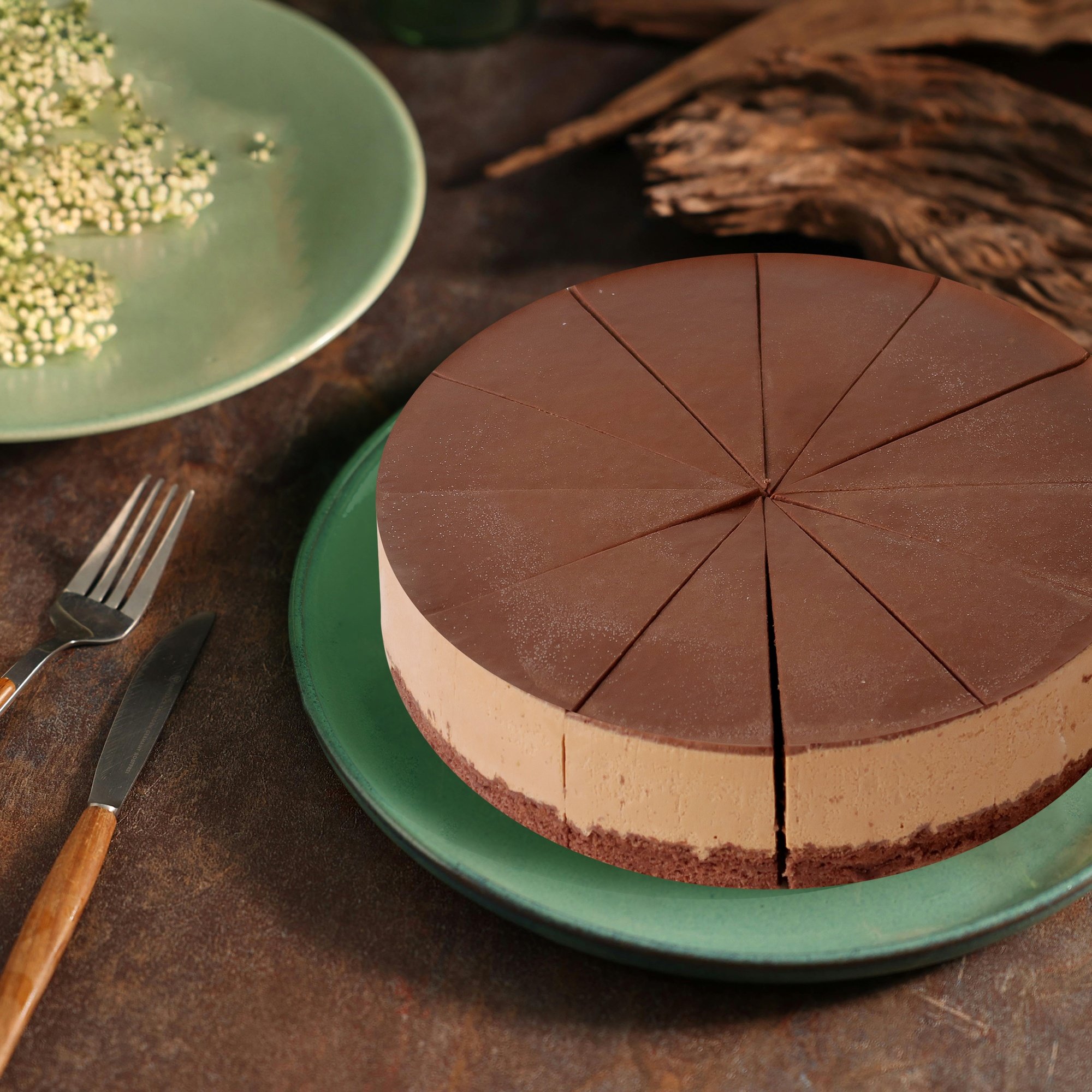 Mousse Date Delicious Hotel 7-inch Chocolate Mousse