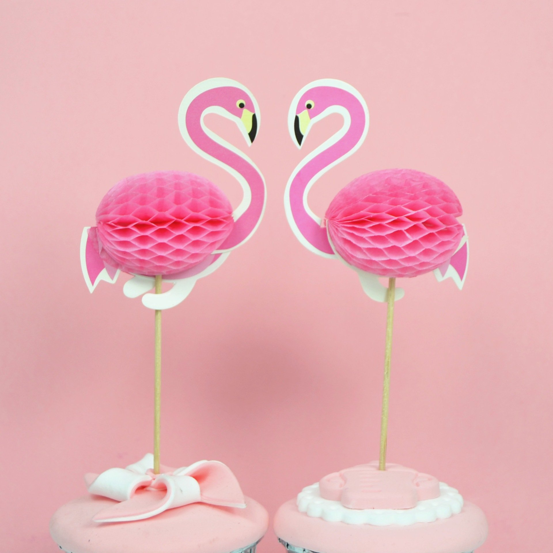 DAMAI Hawaiian Theme Party Supplies Flamingo Pineapple Honeycomb Ball Paper Cake Decorating Supplies Cake Topper Decoration