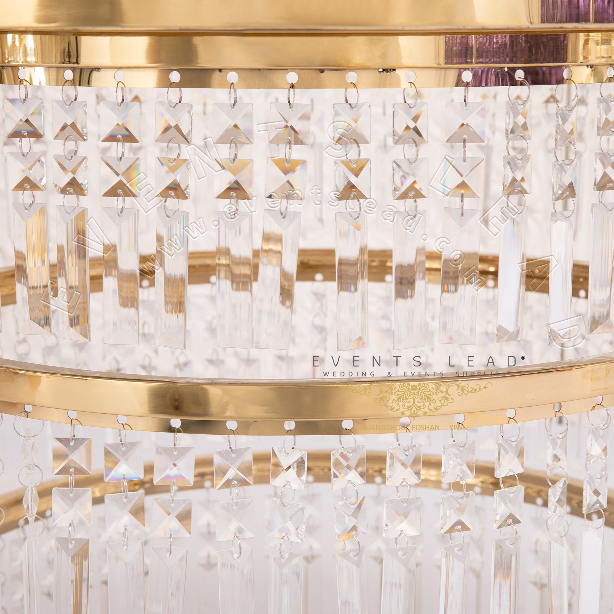 Luxury gold new design stainless steel crystal cake table wedding