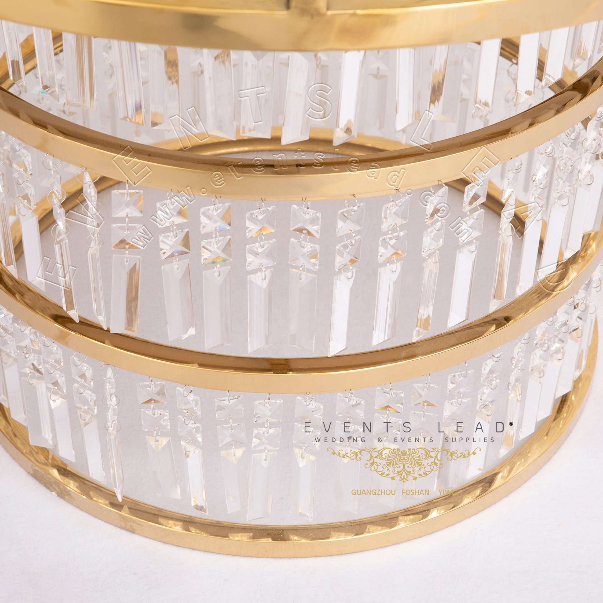 Luxury gold new design stainless steel crystal cake table wedding