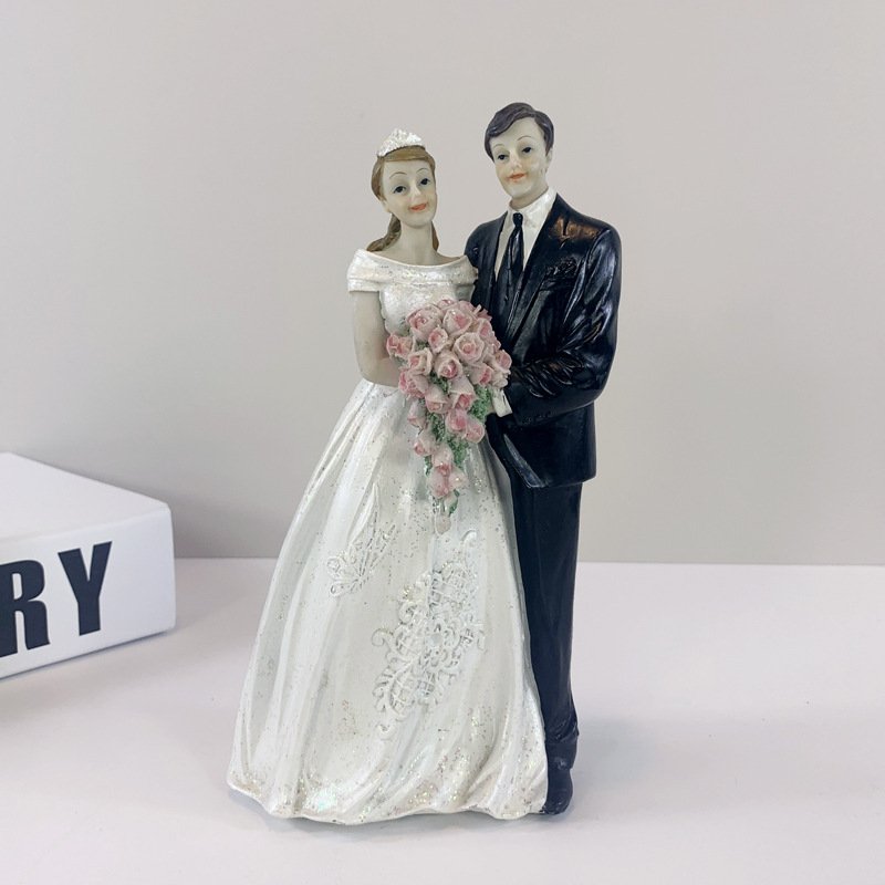Wedding Cake Topper Wedding Bride And Groom Cake Topper DIY Engagement Figurine Craft Gift Cake Decoration Supplies