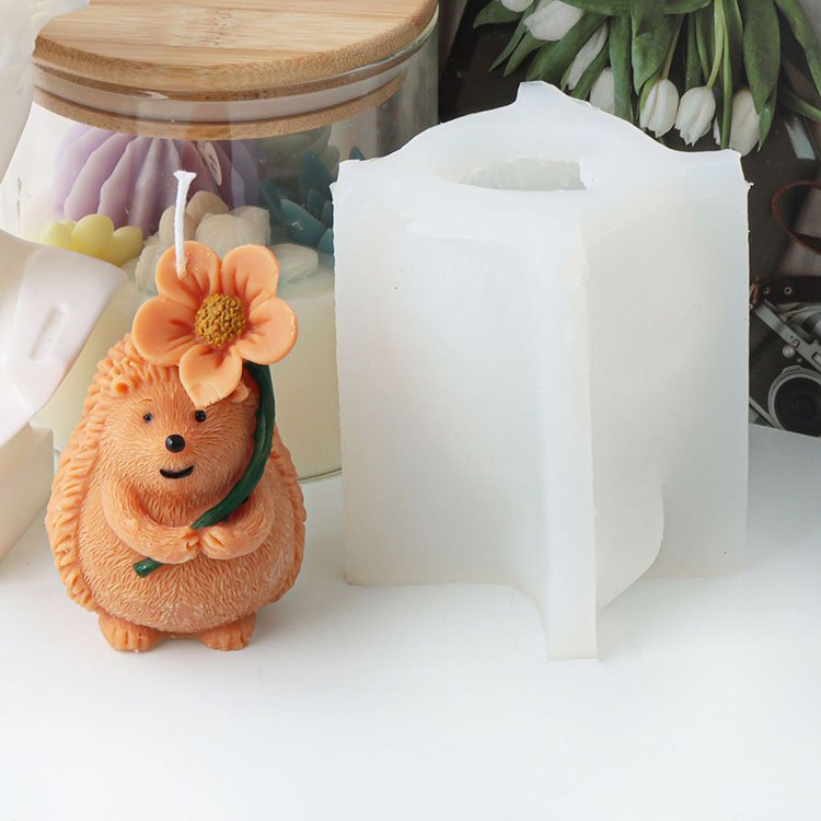 Hedgehog Family Silicone Candle Mold Animal Gypsum Ornaments Home Decorations Casting Mould DIY Aromatherapy Candle Making Tool