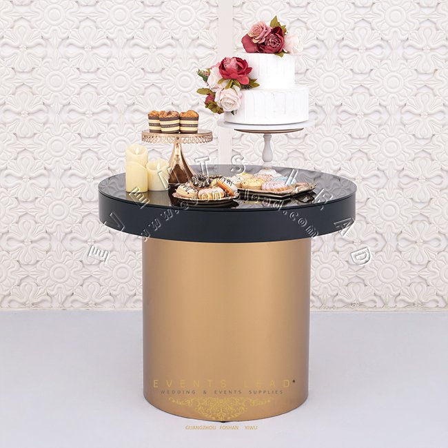 Round top iron dessert love event stand table cake table for wedding cakes