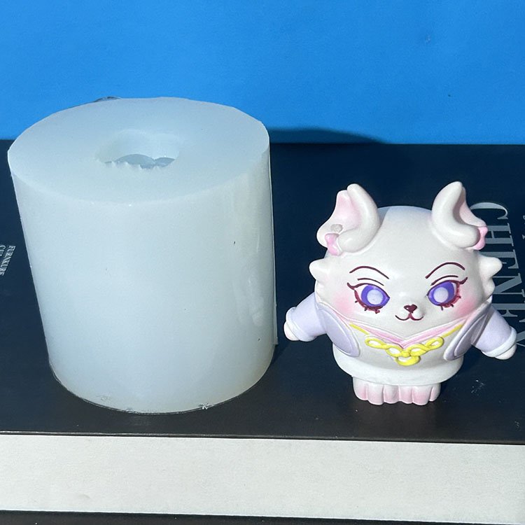 3D Cute Doll Candle Silicone Mold DIY Aromatherapy Ornament Gypsum Mold Keychain Pendant Children's Gift Blind Box Desktop Decor