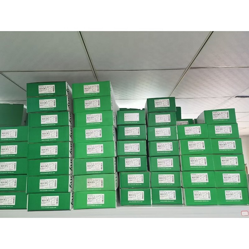 New Original PacDrive LMC600CAA10000 lMC600CAA100000 PLC Controller In stock