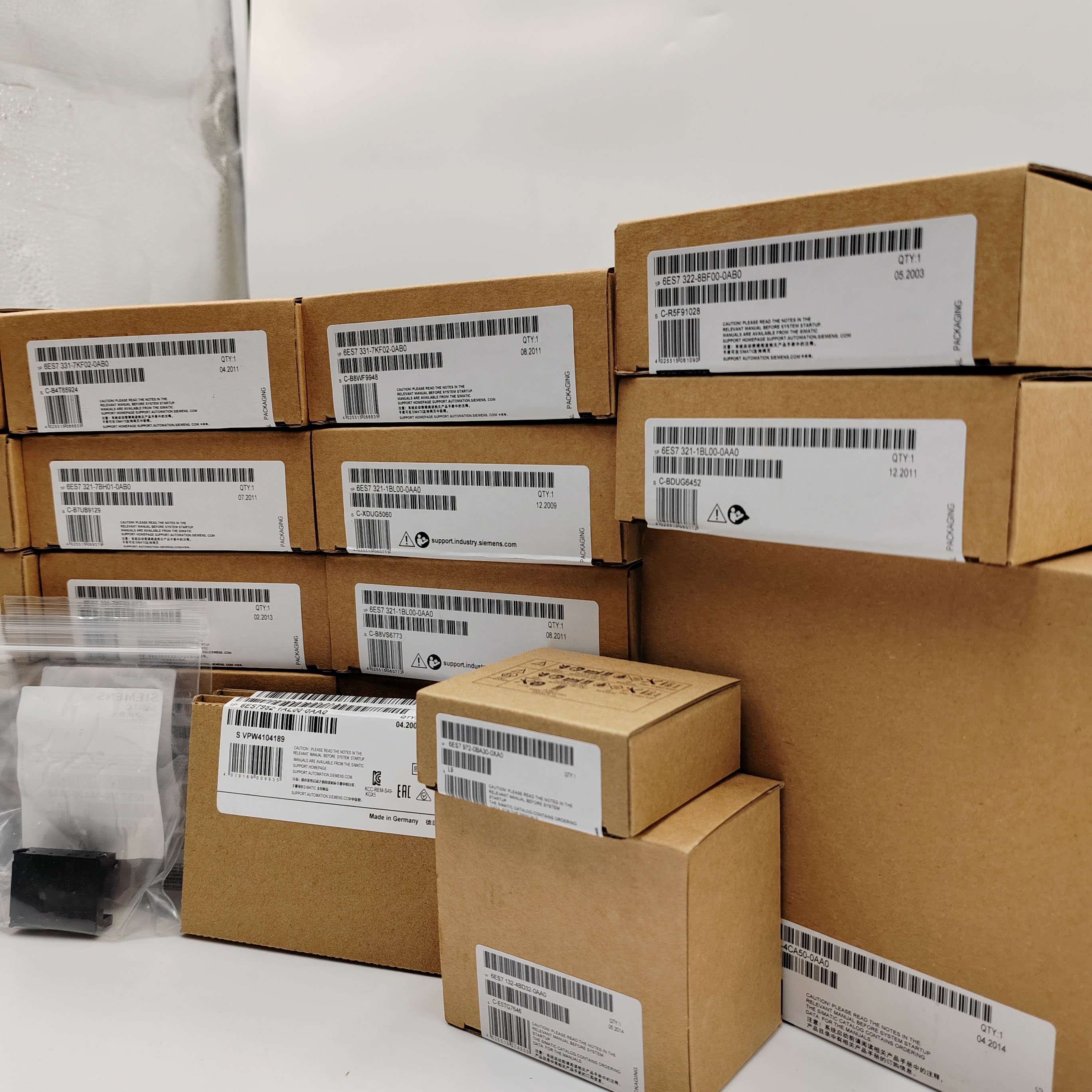 New Original High Performance 6SE7024-7TP60 Series Variable Frequency Drivers High Efficiency PLC PAC & Dedicated Controllers