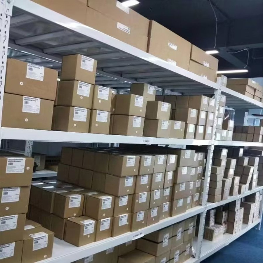 Original New Sysmac CQM1 PLC Module CQM1-OC221