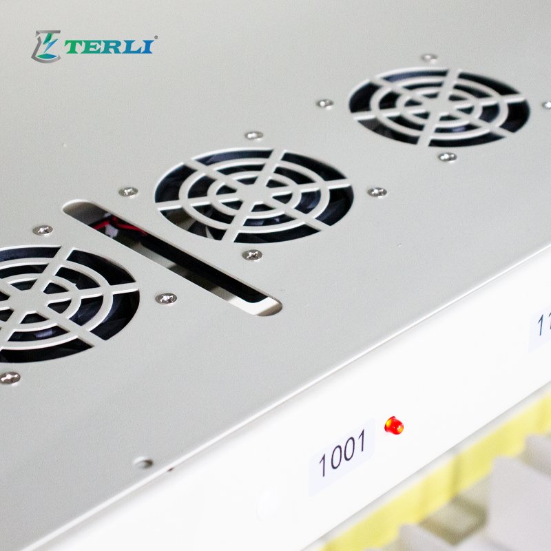 5V 200A 24 Channel Battery Analyzer Prismatic Cell Battery Polarity Tester BST for Battery Testing