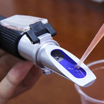 5-in-1 Coolant Tester Refractometer for Checking Freezing Point Systems Ethylene Propylene Glycol Antifreeze Refractometer
