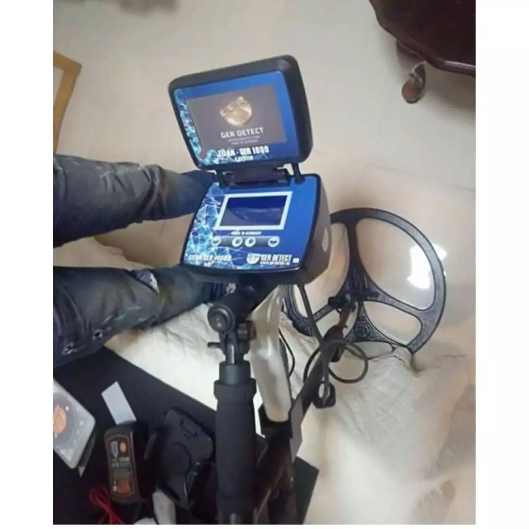 New Outdoor Titan Ger 1000 Metal Detector For Gold Hunting / Long Range Gold Metal Detector 3D 5 Multi Systems