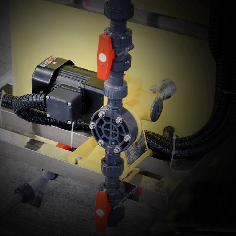 Integrated manufacturer water treatment scale inhibitor flocculant dosing system for liquid dosing