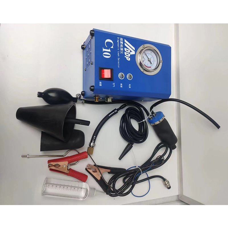 Automobile smoke machine engine intake and exhaust pipeline leak detection Automobile smoke leak detector
