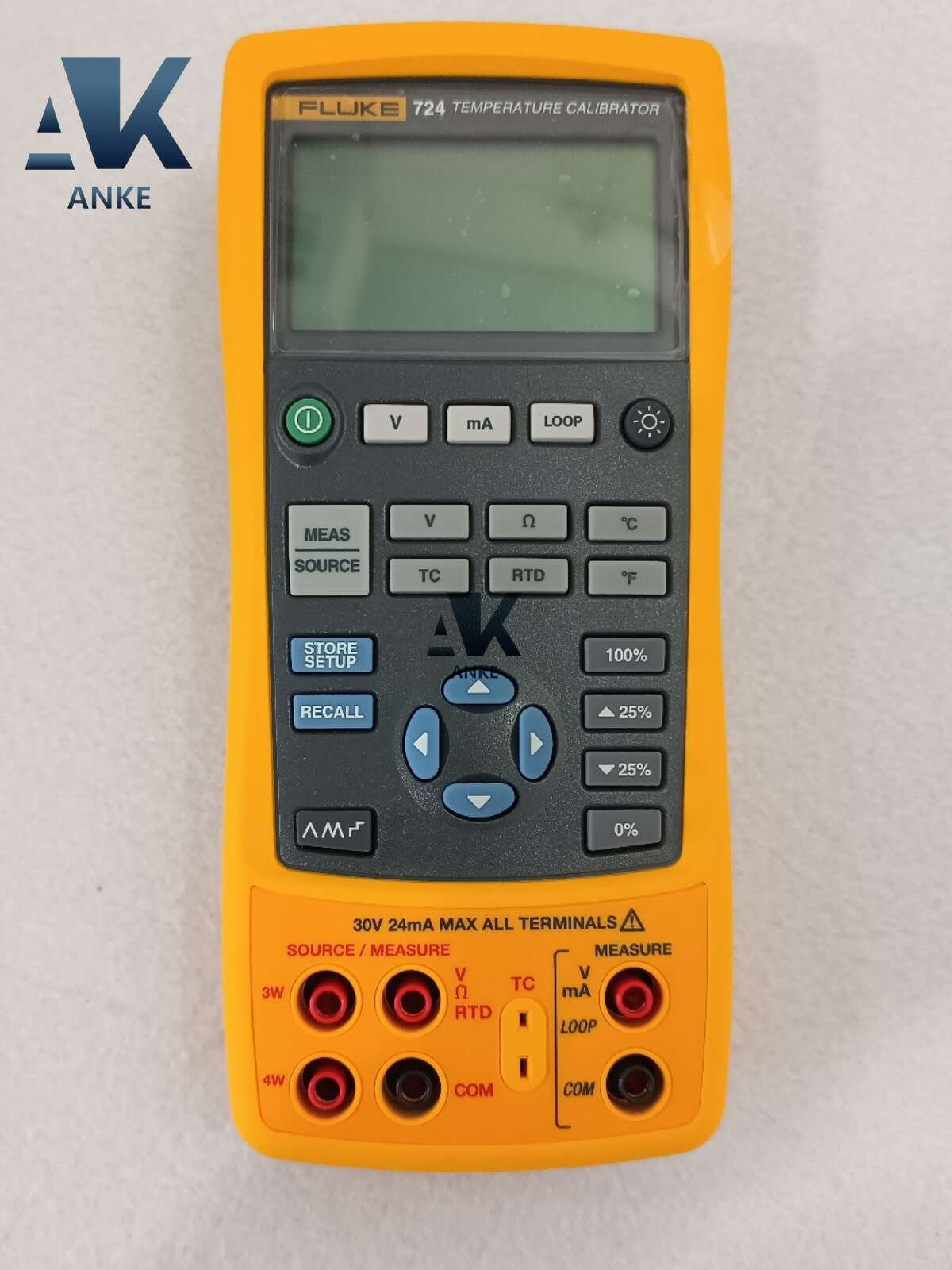 Fluke 724 Temperature Calibrator