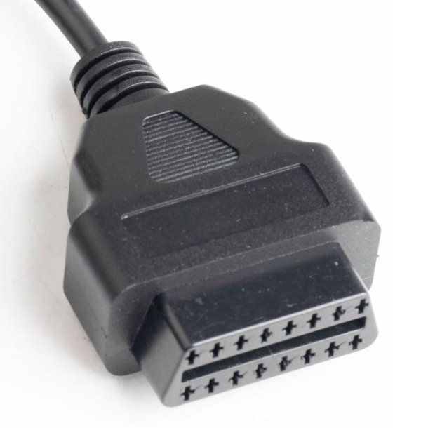 The cigarette lighter turns the OBD female head/ take the tram charging power cable/wiring harness