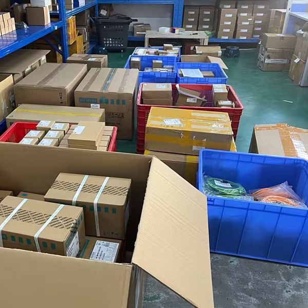 Brand New Original Sealed Compact PLC and PAC Logic Controller 24V DC TM258LD42DT