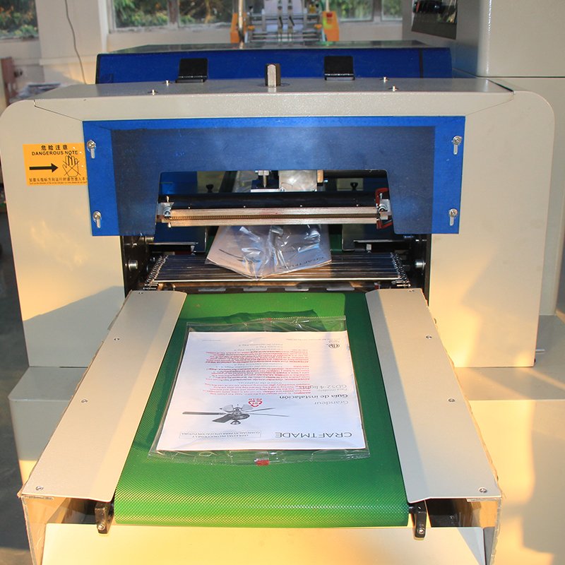 Down-walking paper horizontal packaging machine arrangement feeding packaging auxiliary firmware bag packaging
