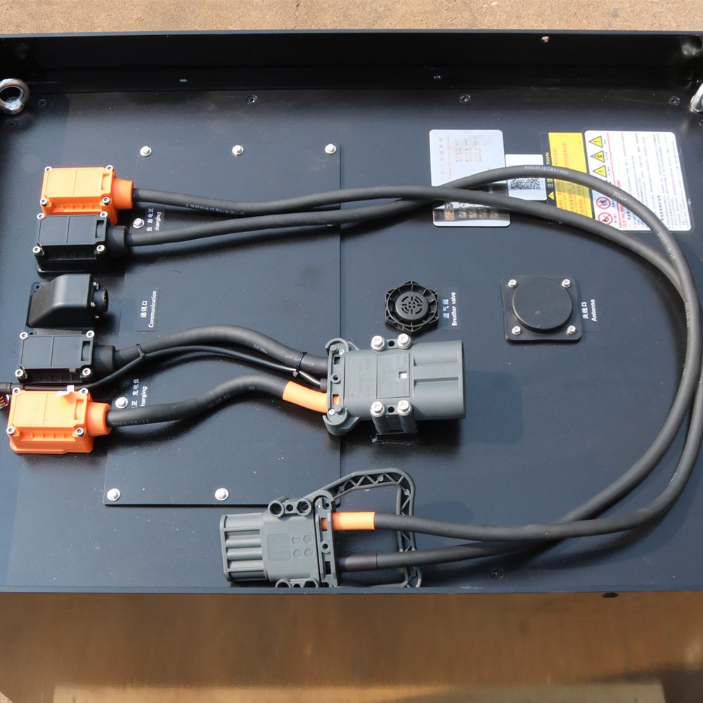 Forklift Truck Lithium ion battery pack system 48V/51.2V20~816Ah LiFePO4 with BMS and fast charge for traction electric power