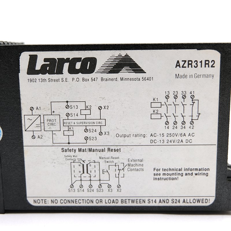 Original new CNC spare part PLC PAC AND DEDICATED CONTROLLER PLC Lenze AZR31R2 inverter