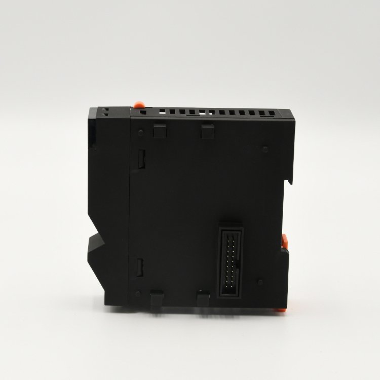China Original New Programable Logic Control PLC Pac with Codesys Dedicated Controllers and RS485 Communication Interface