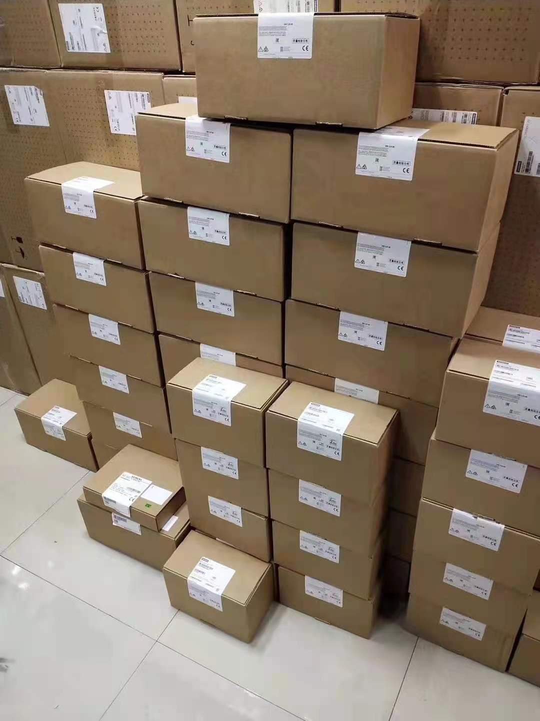 SIMATIC ET 200SP Base 6ES7193-6BP00-0DU0 PLC PAC & Dedicated Controllers