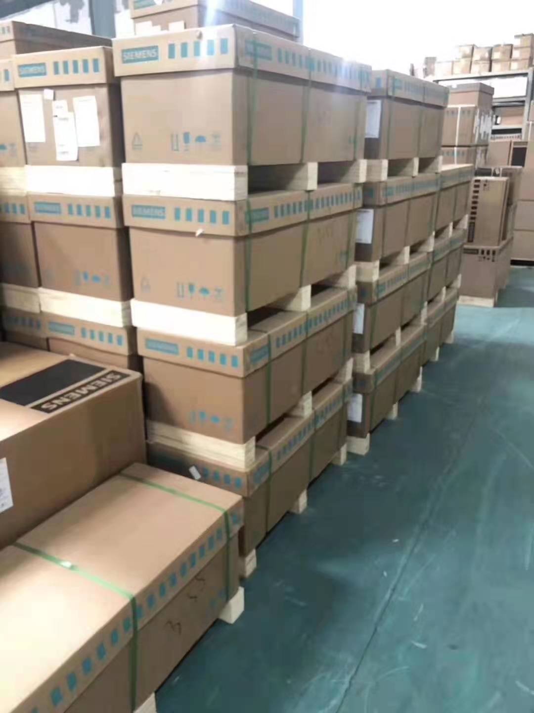 SIMATIC ET 200SP Base 6ES7193-6BP00-0DU0 PLC PAC & Dedicated Controllers