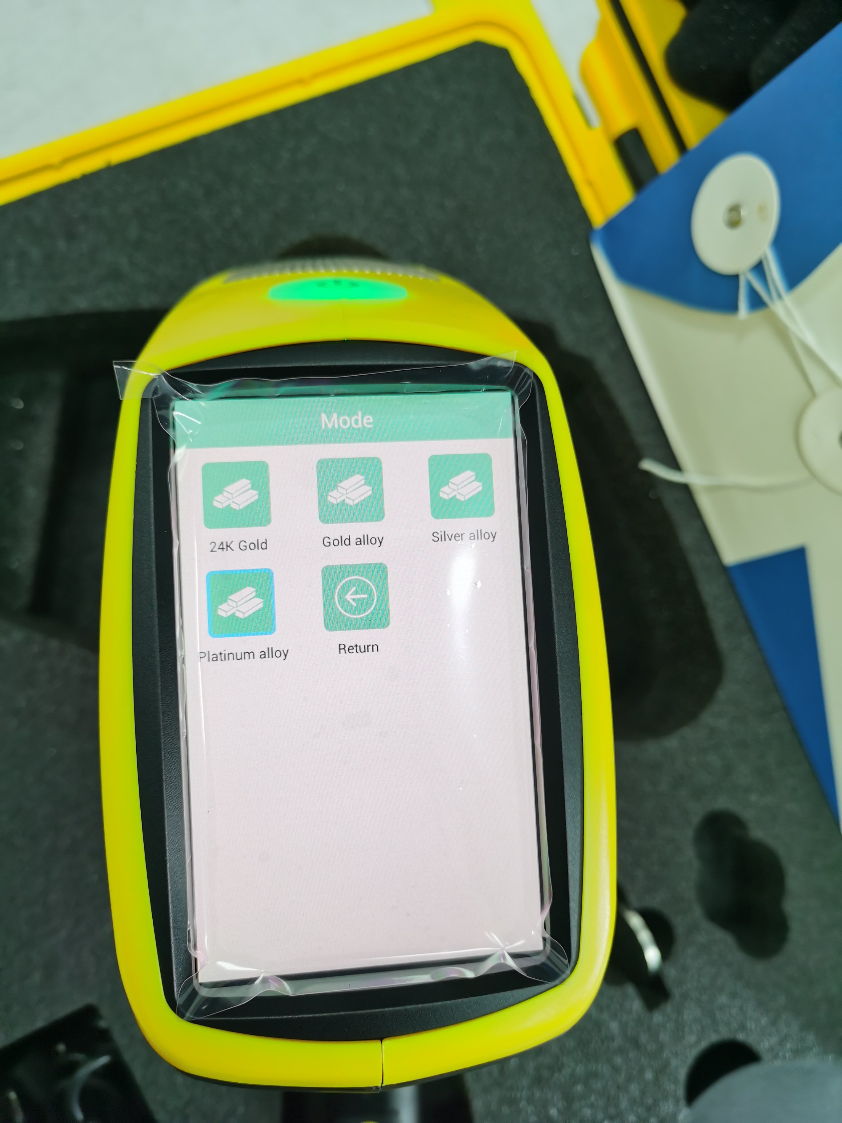 High Precision Metal Tester TrueX G5 Gold Purity Testing Handheld XRF Machine Good Price