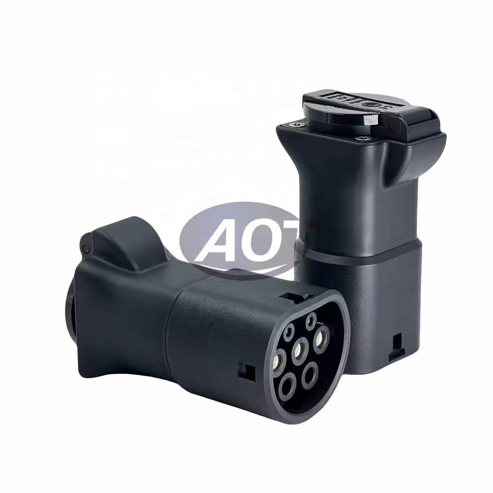 AOTAI V2L Adapter 220V Type2 to Schuko with Lock Car Discharger EV Adapter For KIA