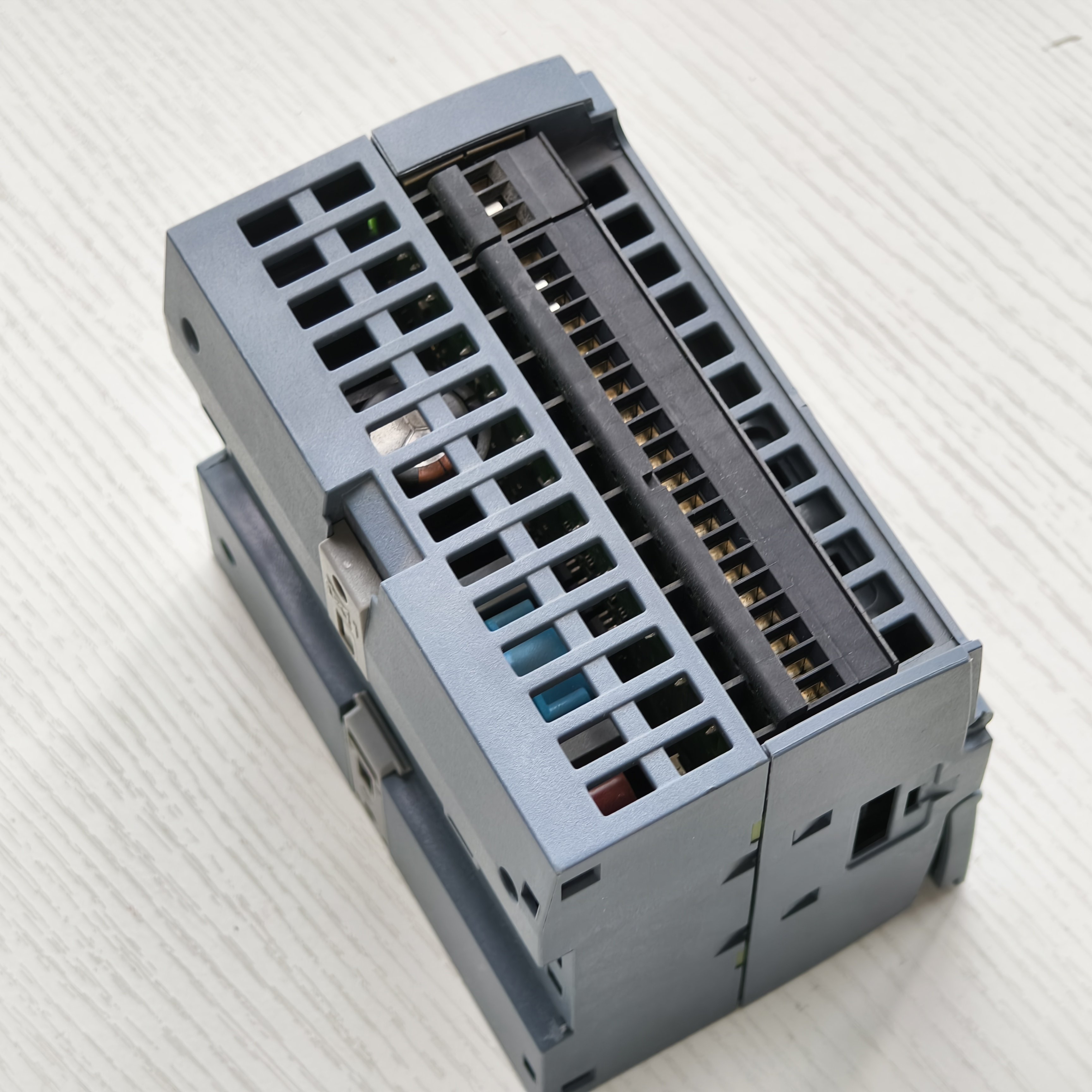 6es7214-1bg40-0xb0 Plc Pac & Dedicated Controllers With 1214c Ac/dc/rly 14 Input /10 Output Cpu 6es72141bg400xb0 Product