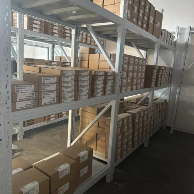New Original CP2E-N14DT1-D cp2en14dt1 PLC Programming Controller Warehouse Stock