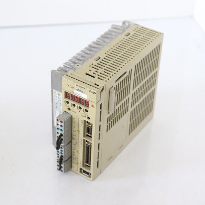 New Original SGDH-05AE Ac Servo Motor and Drive In-Stock PLC PAC & Dedicated Controllers