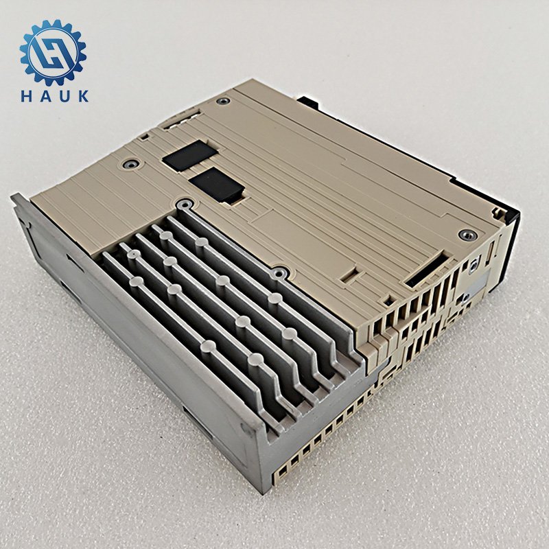 Yaskawa SGD7S-200A30B202 New Original PLC Controller Module PLC Logic Programming Automation System Controller