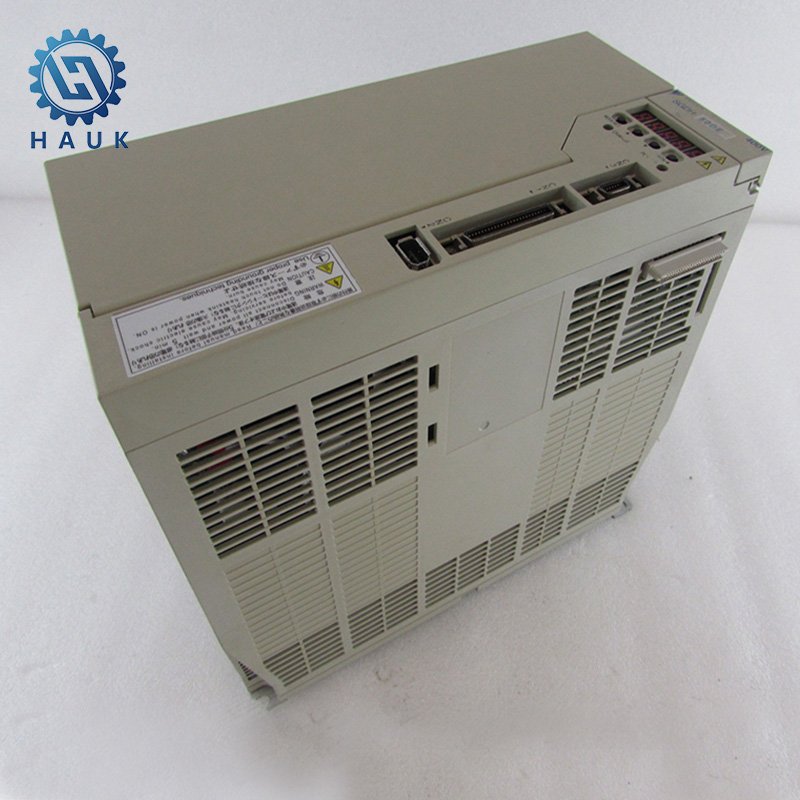 Yaskawa SGD7S-200A30B202 New Original PLC Controller Module PLC Logic Programming Automation System Controller
