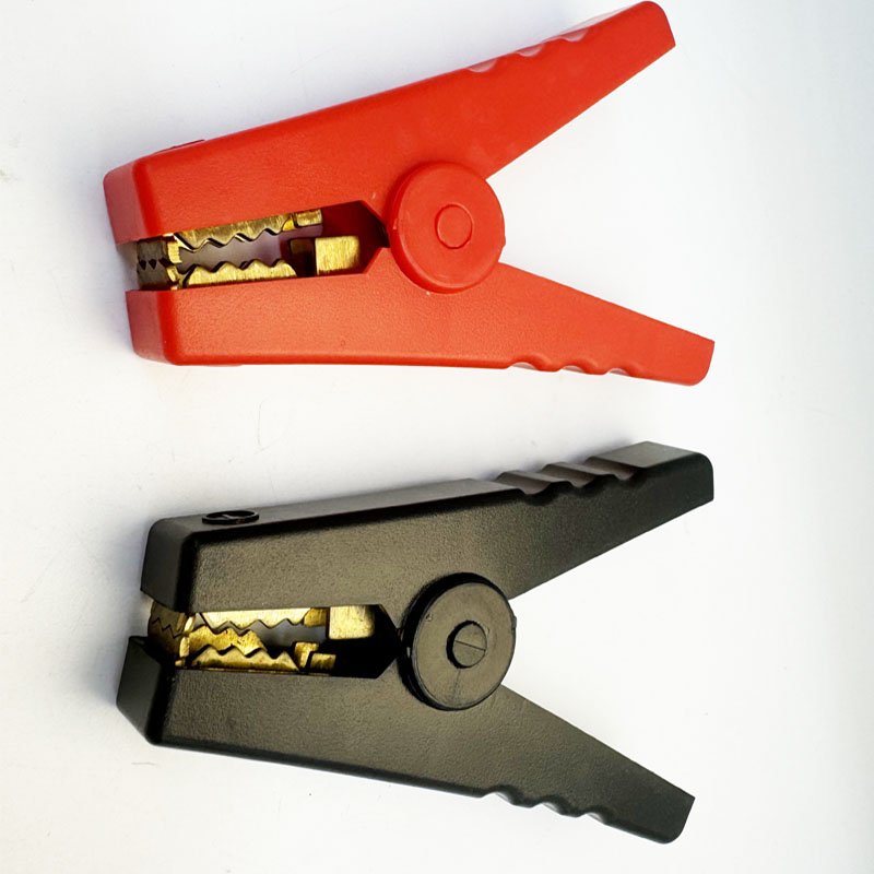 pure copper Efficient 100A Crocodile Clips for Solder or Crimp Connections