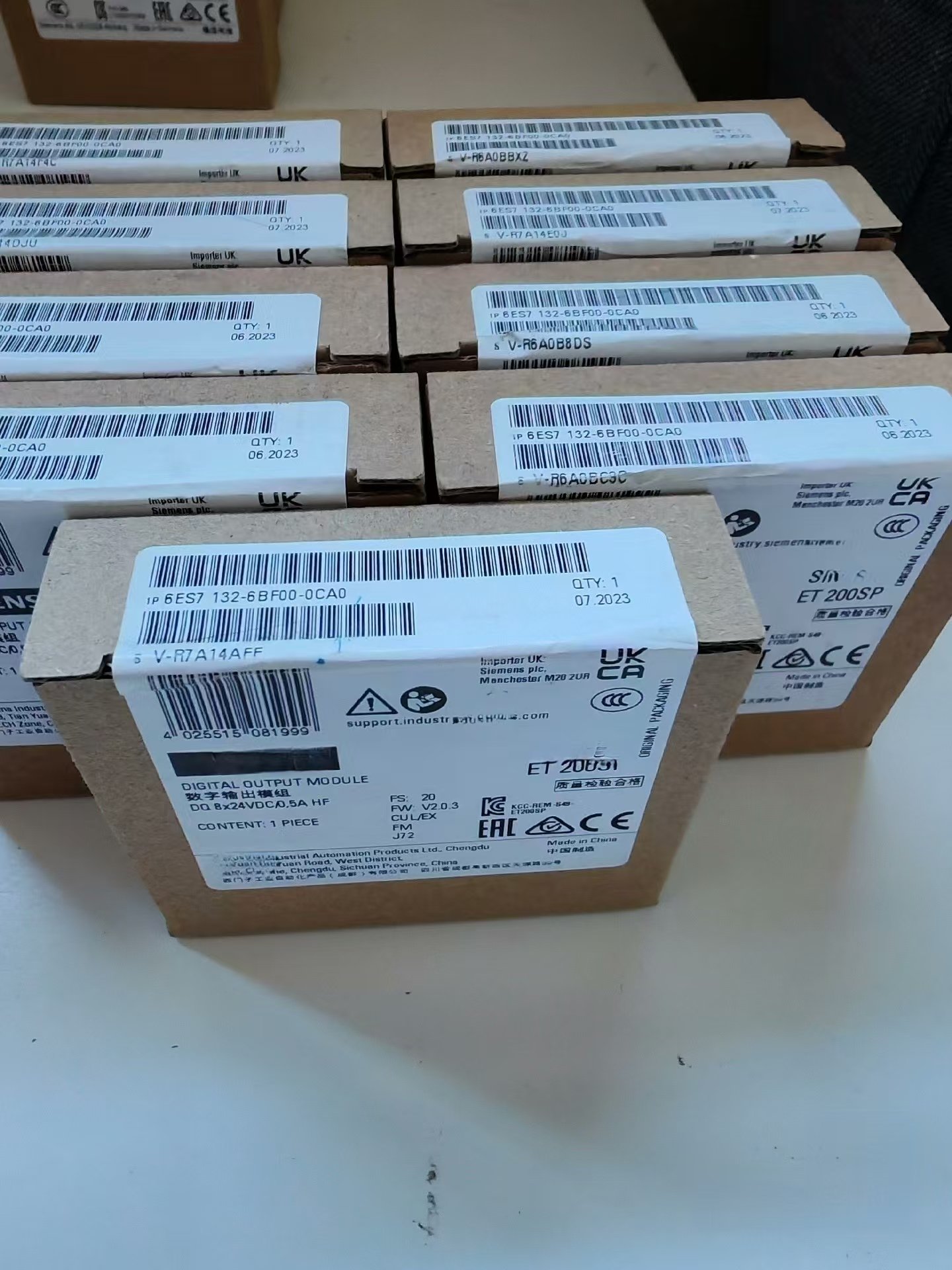 6ES7132-6BF01/6BF00/6BH01/6BF61/0BA0-0CA0-0AA0 132 PLC PAC & Dedicated Controllers