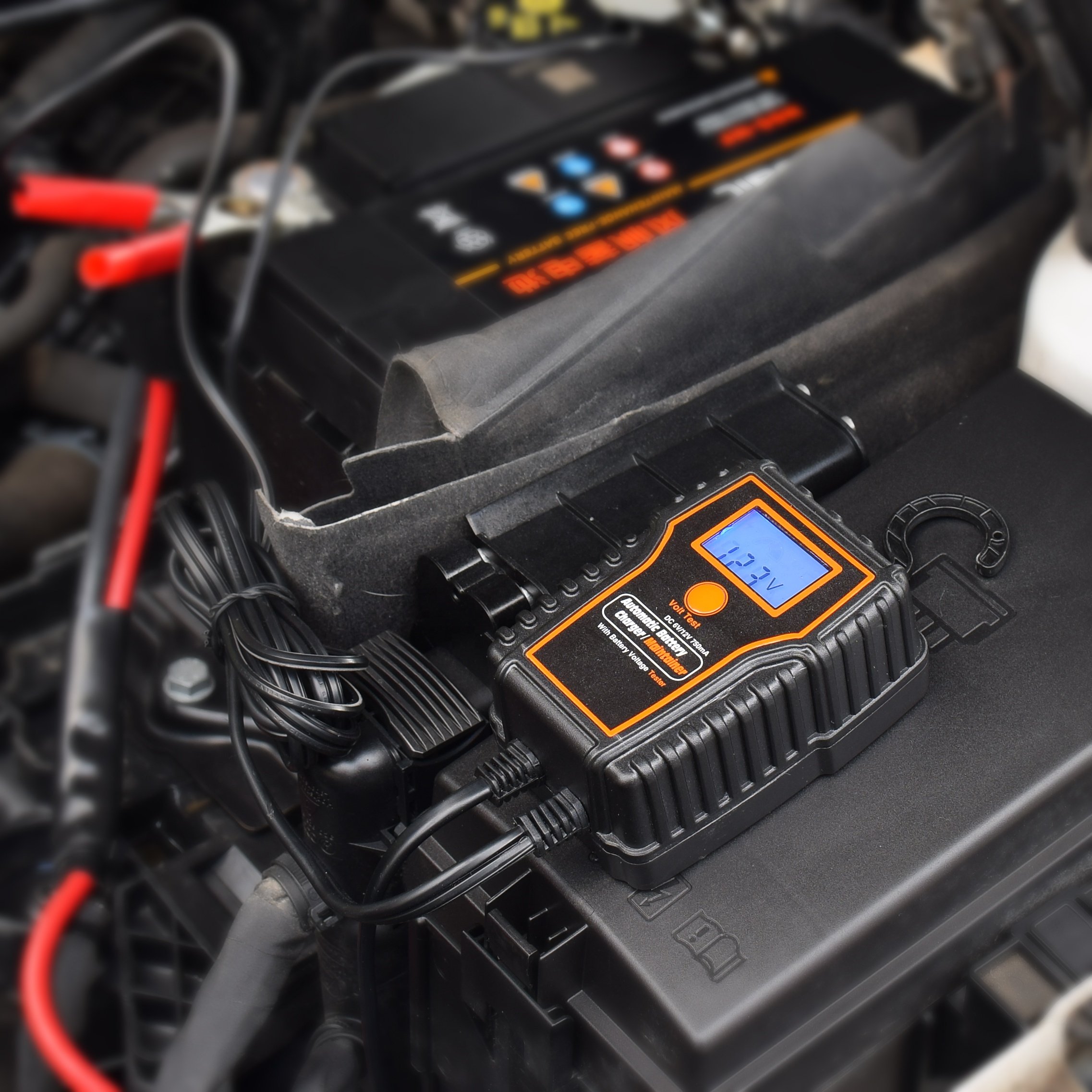 New 12V Automatic Powersports Battery Charger Smart 12 Volt 750mA LCD Display Electric Float Chargers Motorcycle ATV New